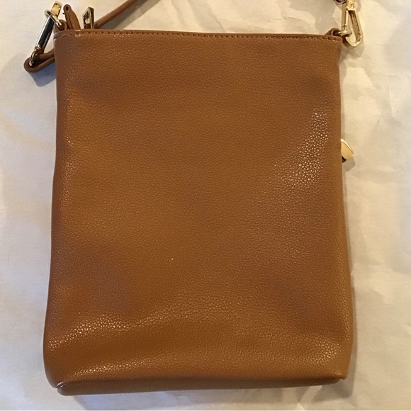 🩸[2/$32.00]🩸Mark and Hall Crossbody Purse - Picture 10 of 10